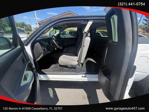 Used 2011 Dodge Dakota ST RWD image 13