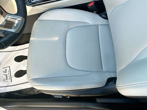 Certified 2023 Kia Sportage EX FWD image 19