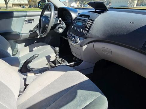 Used 2010 Hyundai Elantra Blue w/ Comfort Pkg 2 FWD image 19