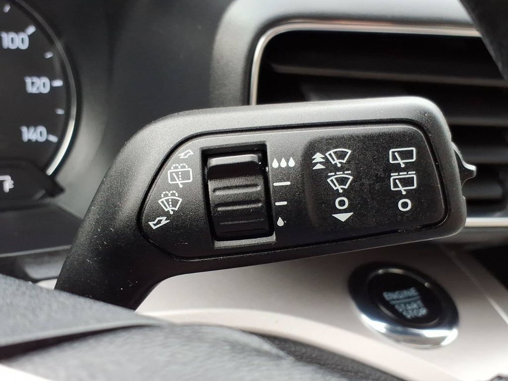 Used 2023 Ford Explorer XLT w/ Equipment Group 202A AWD/4WD image 29