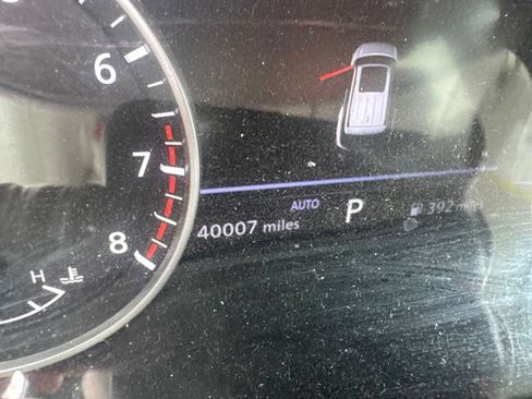 Used 2023 Nissan Pathfinder SL AWD/4WD image 5