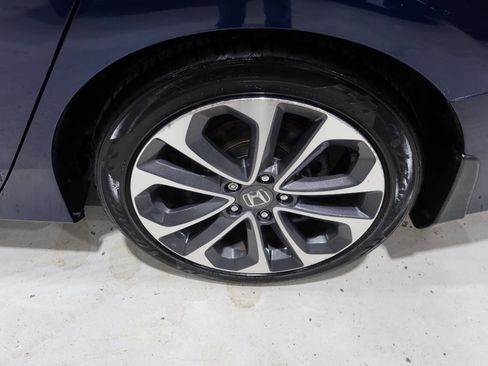 Used 2015 Honda Accord Sport image 35