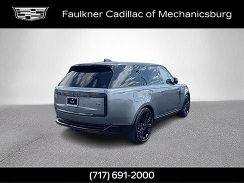 Used 2023 Land Rover Range Rover SE image 4