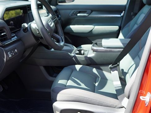 New 2026 GMC Terrain AT4 w/ Convenience Package III image 9