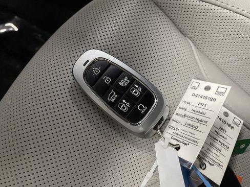 Used 2022 Hyundai Tucson Limited image 28