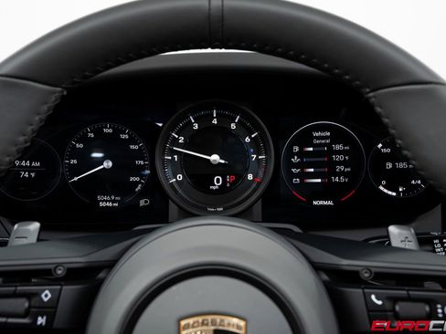 Used 2024 Porsche 911 Carrera S image 30