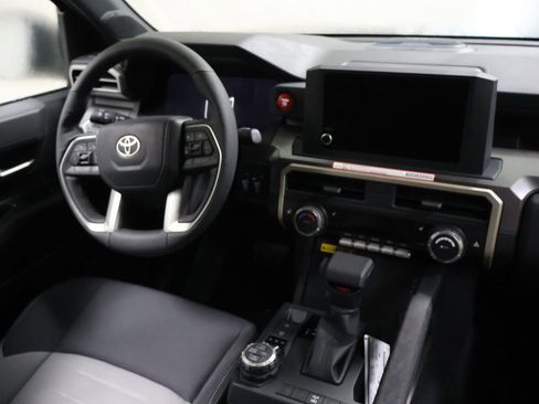 New 2026 Toyota Tacoma TRD Off-Road w/ TRD Off Road Upgrade Package AWD/4WD image 18