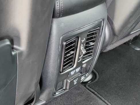 Used 2020 Jeep Grand Cherokee Limited AWD/4WD image 31