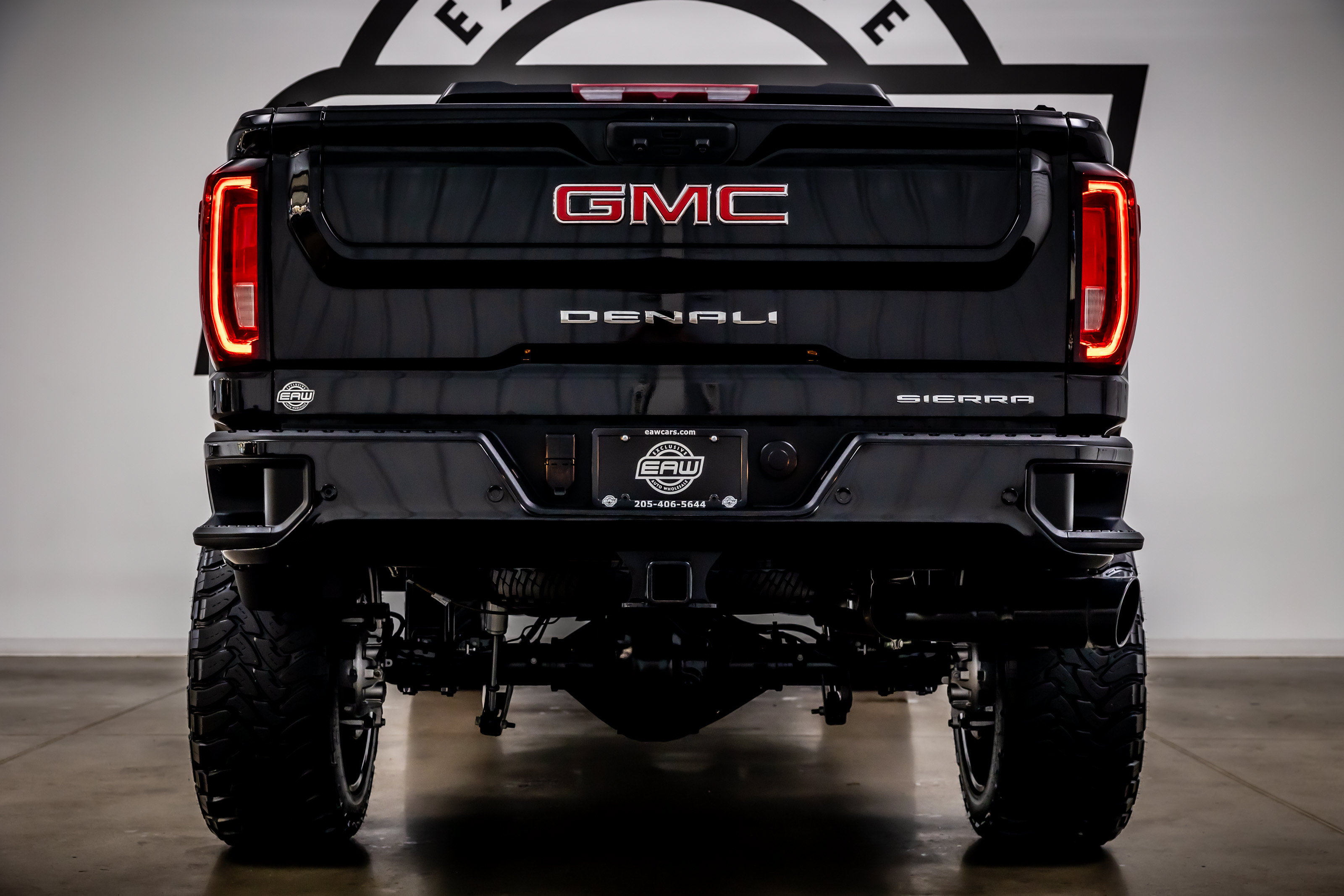 Used 2022 GMC Sierra 2500 Denali AWD/4WD image 11