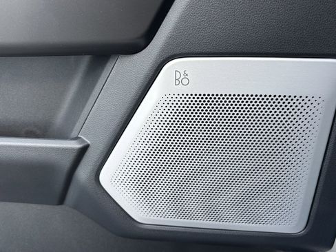 New 2025 Ford F150 Lariat w/ Equipment Group 502A High image 23