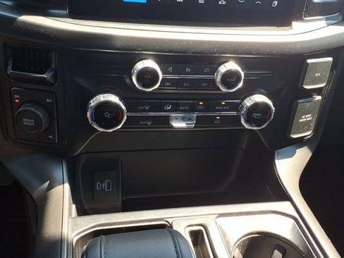 Used 2024 Ford F150 XLT w/ XLT Black Appearance Package AWD/4WD image 18