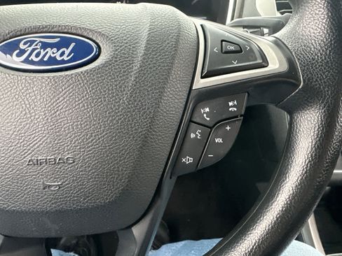 Used 2019 Ford Fusion SE image 20