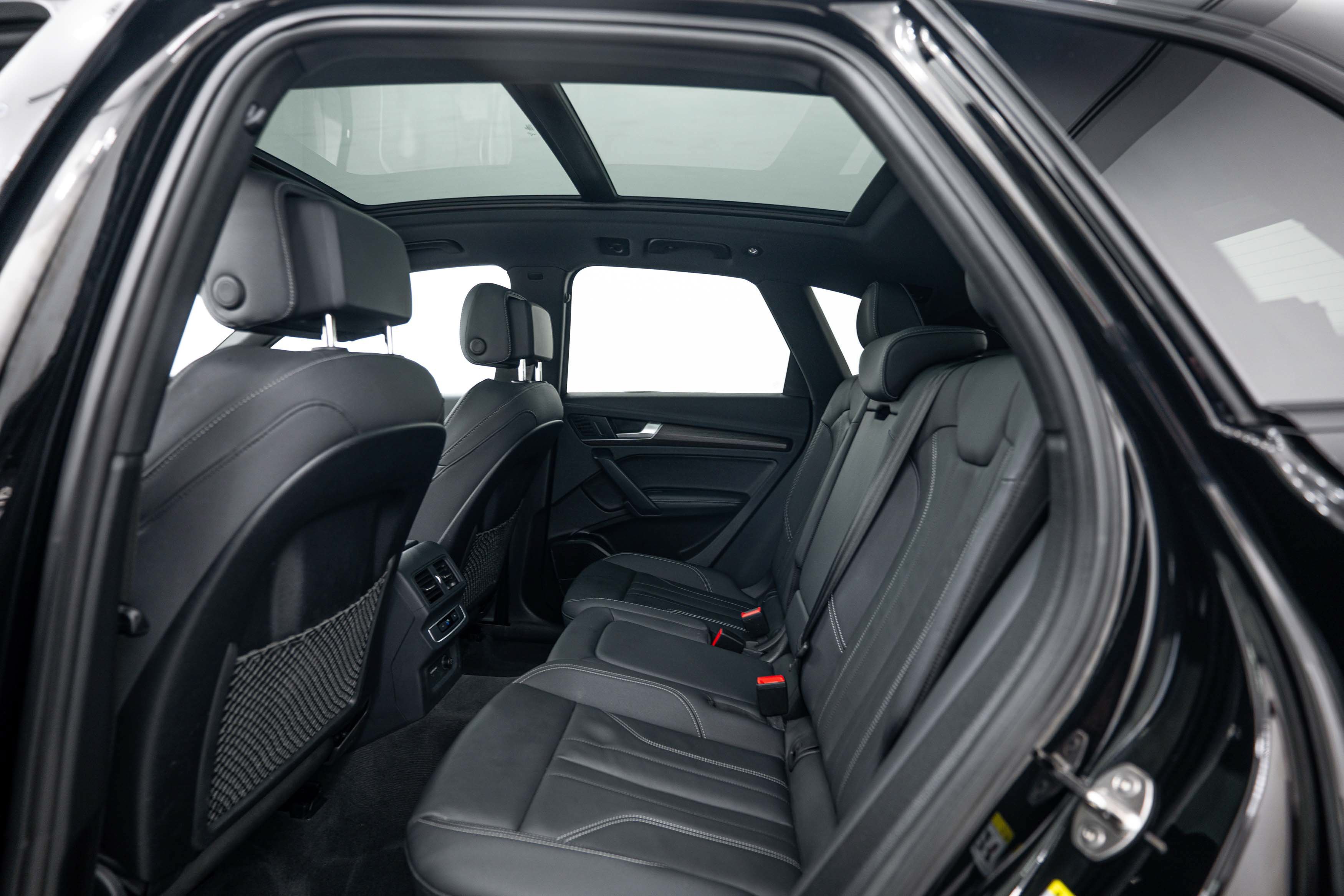 Certified 2024 Audi Q5 e Premium Plus AWD/4WD image 18