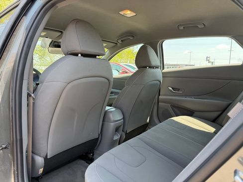 Used 2024 Hyundai Elantra SEL FWD image 24