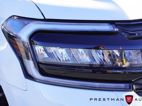 Used 2024 Ford Expedition Limited image 16