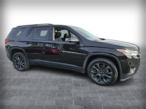 Used 2020 Chevrolet Traverse RS image 3