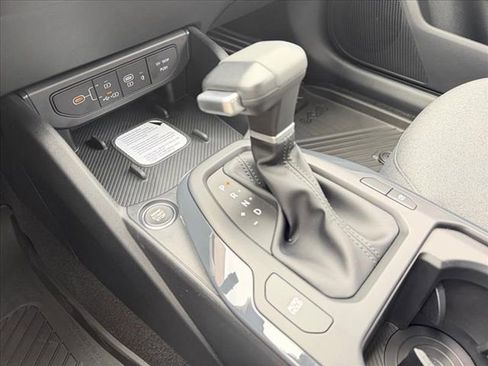 New 2025 Kia K4 EX image 19
