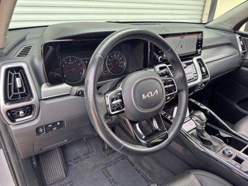 Used 2022 Kia Sorento SX FWD image 14