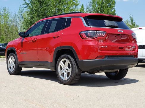 Certified 2024 Jeep Compass Latitude w/ Altitude Special Edition AWD/4WD image 5