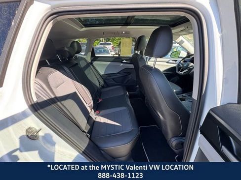 Used 2023 Volkswagen Taos SE w/ Panoramic Sunroof Package AWD/4WD image 21