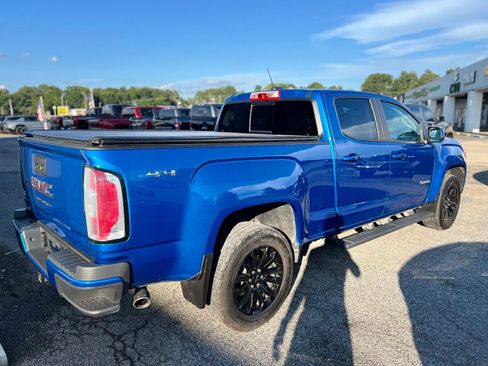 Used 2022 GMC Canyon Elevation image 3