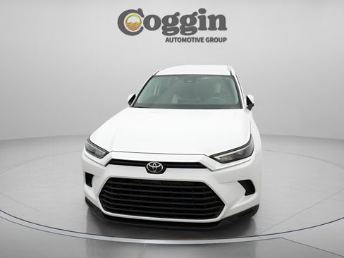 New 2026 Toyota Grand Highlander FWD image 30