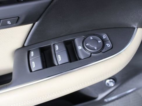 New 2026 Buick Envision Preferred image 17