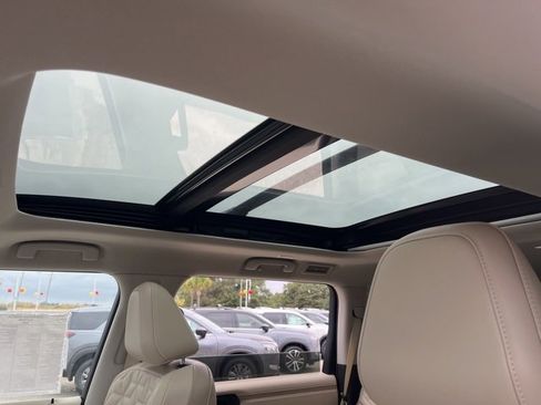 New 2025 Nissan Armada Platinum w/ Convenience Package image 11