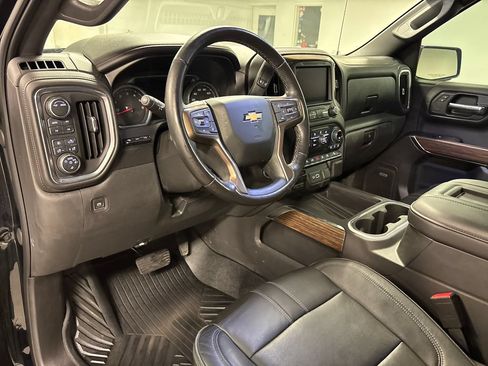 Used 2021 Chevrolet Silverado 1500 High Country w/ Technology Package AWD/4WD image 27