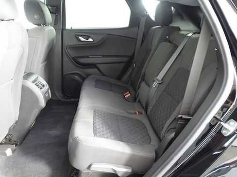 Used 2022 Chevrolet Blazer LT FWD image 11