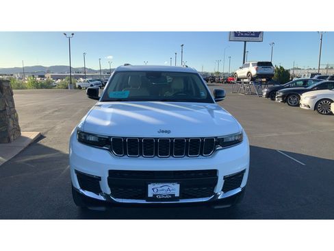Used 2021 Jeep Grand Cherokee L Limited AWD/4WD image 3
