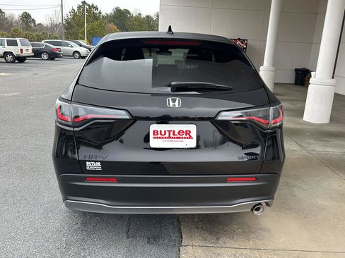 New 2026 Honda HR-V Sport image 4