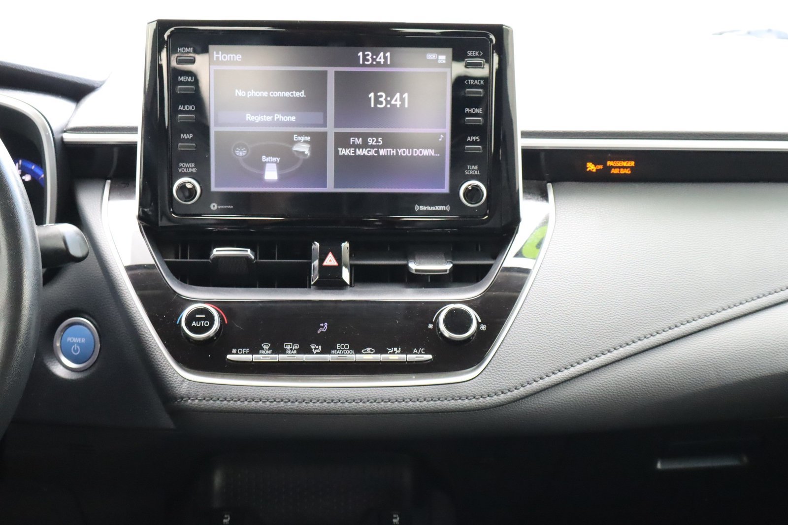 Used 2022 Toyota Corolla LE w/ Premium Interior Package FWD image 30