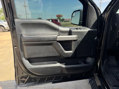 Used 2016 Ford F150 XLT w/ Equipment Group 302A Luxury RWD image 7