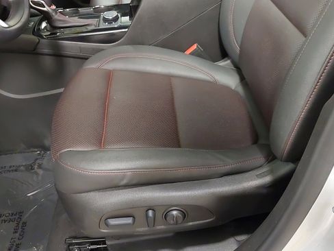 Certified 2022 Chevrolet Blazer RS w/ Enhanced Convenience Package image 22