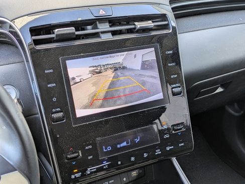 Used 2022 Hyundai Tucson SEL image 12