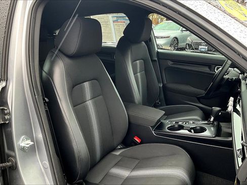 Used 2023 Honda Civic Sport image 7