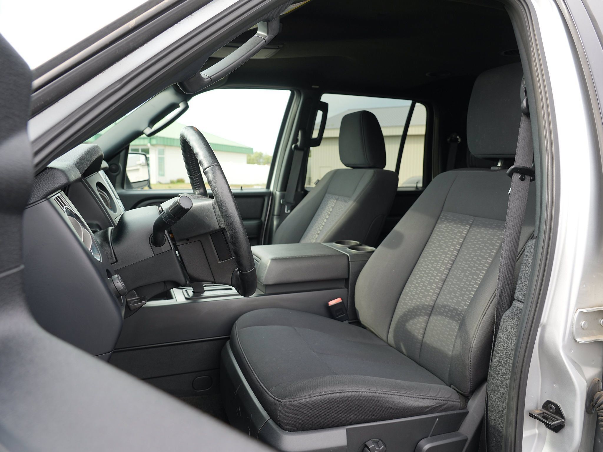 Used 2017 Ford Expedition EL XL w/ Equipment Group 101A RWD image 12