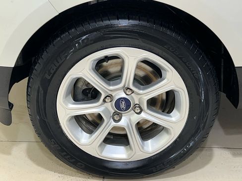 Used 2020 Ford EcoSport SE w/ SE Convenience Package image 7