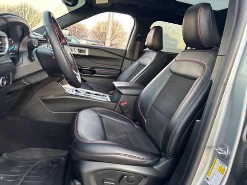 Used 2023 Ford Explorer ST-Line w/ Class IV Trailer Tow Package image 22