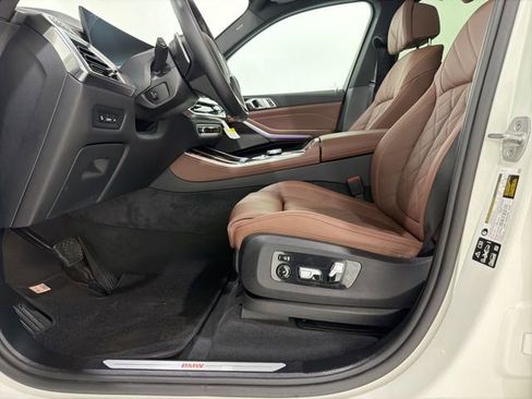 Used 2026 BMW X5 xDrive40i w/ Climate Comfort Package AWD/4WD image 14