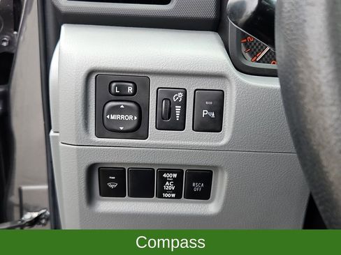 Used 2013 Toyota 4Runner SR5 w/ Convenience Pkg image 15