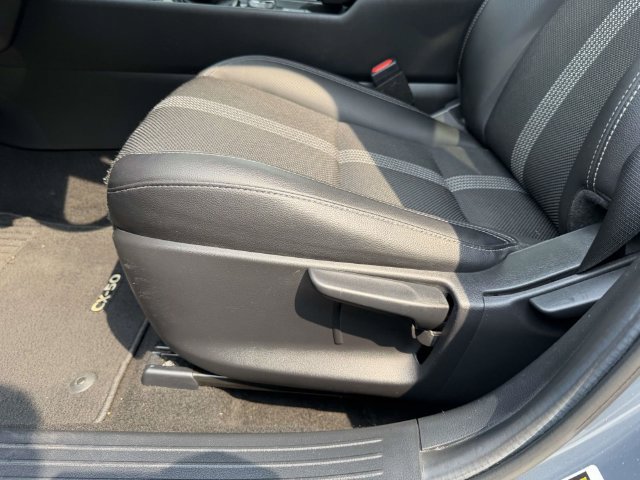 Used 2024 MAZDA CX-50 AWD 2.5 S w/ Cargo Package image 15