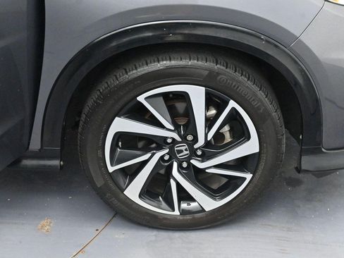 Used 2019 Honda HR-V Sport image 29