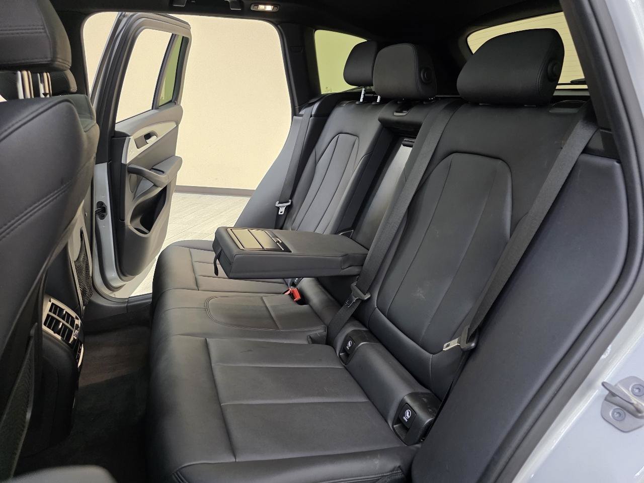 Used 2021 BMW X3 sDrive30i RWD image 26