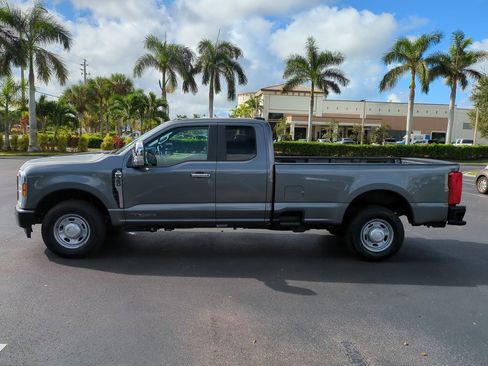 Used 2024 Ford F350 XL image 7