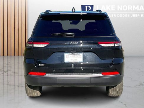New 2026 Jeep Grand Cherokee Limited w/ Limited Altitude Package RWD image 8