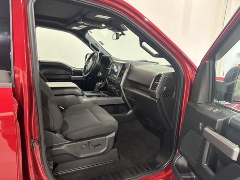 Used 2020 Ford F150 XLT w/ Equipment Group 302A Luxury AWD/4WD image 22