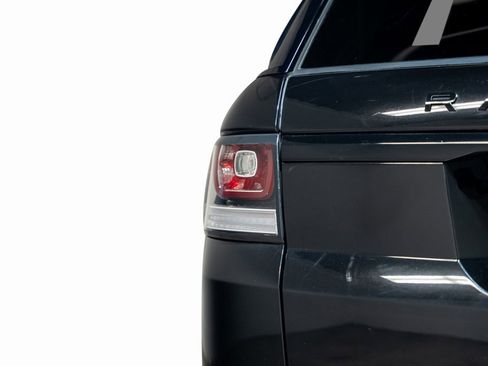 Used 2016 Land Rover Range Rover Sport SVR image 15