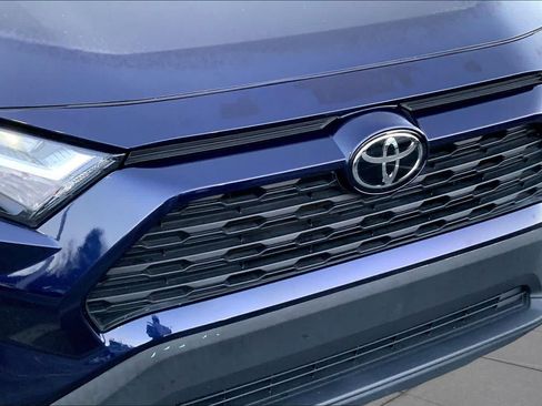 Used 2022 Toyota RAV4 XLE Premium FWD image 25